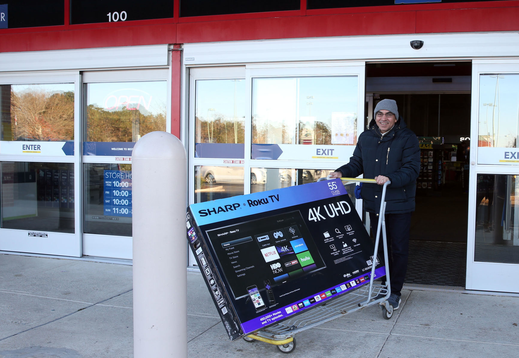 112418_nws_blackfriday (11)